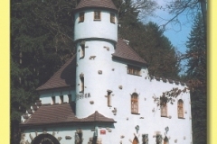 0417_04 - Zamecek.indd